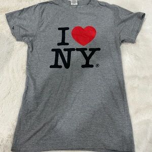 I love NY gray tee Small
